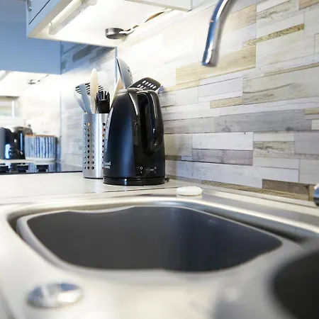 Seascape - Fantastic Location With Sea Views! *