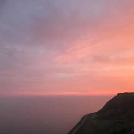 Seascape - Fantastic Location With Sea Views! アパート