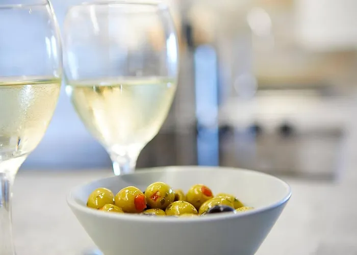 Seascape - Fantastic Location With Sea Views! アパート