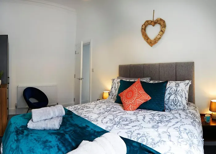 Seascape - Fantastic Location With Sea Views! アパート スカーバラ