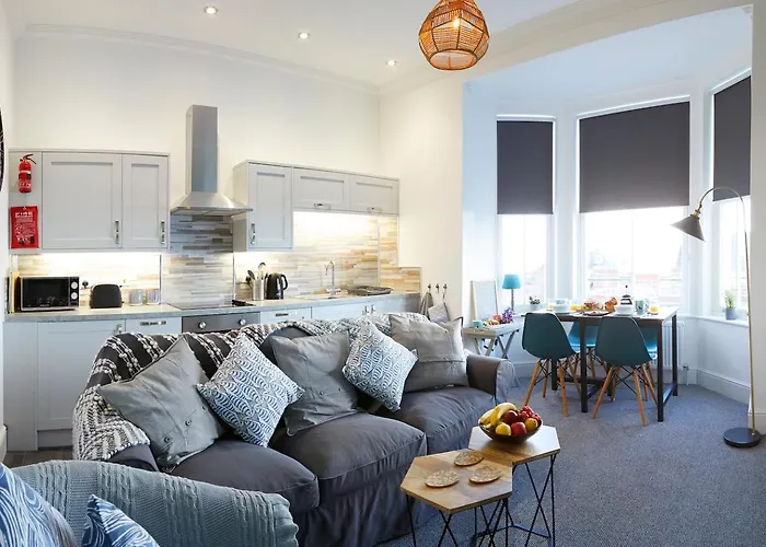 Seascape - Fantastic Location With Sea Views! スカーバラ