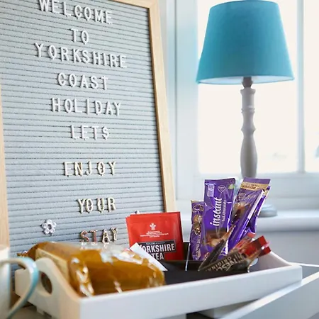 Seascape - Fantastic Location With Sea Views! Scarborough