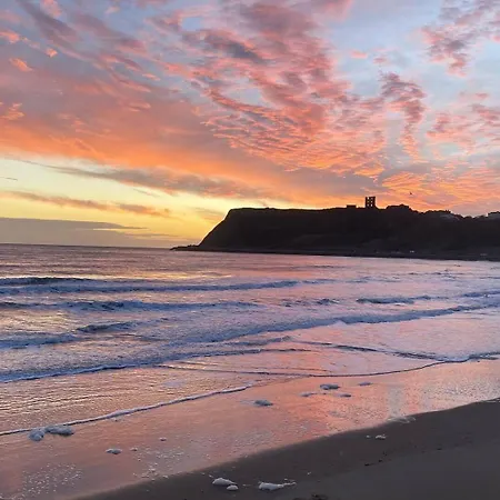 Lägenhet Seascape - Fantastic Location With Sea Views! Scarborough